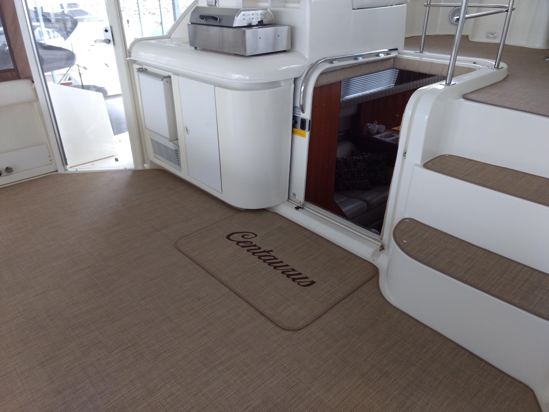 3 Easy Steps to Getting New Boat Carpet or Sea Grass - Matworks