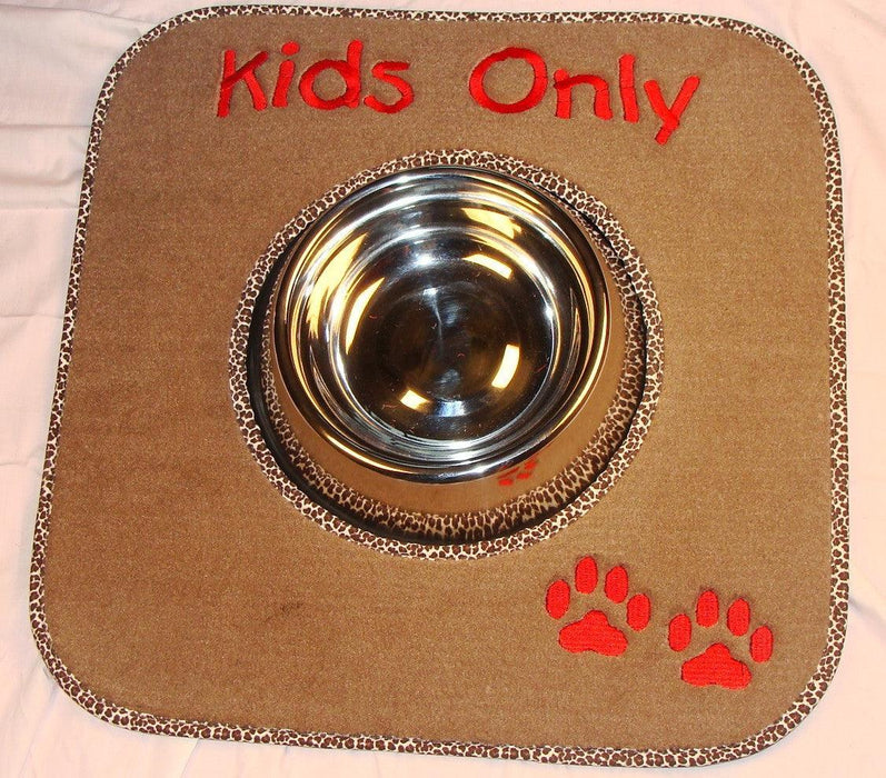 Personalized Pet Food Mat w/ Single Bowl - Matworks